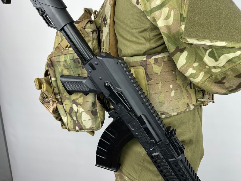 Магнитный держатель оружия StrykeR Coyote MAG-R-K фото